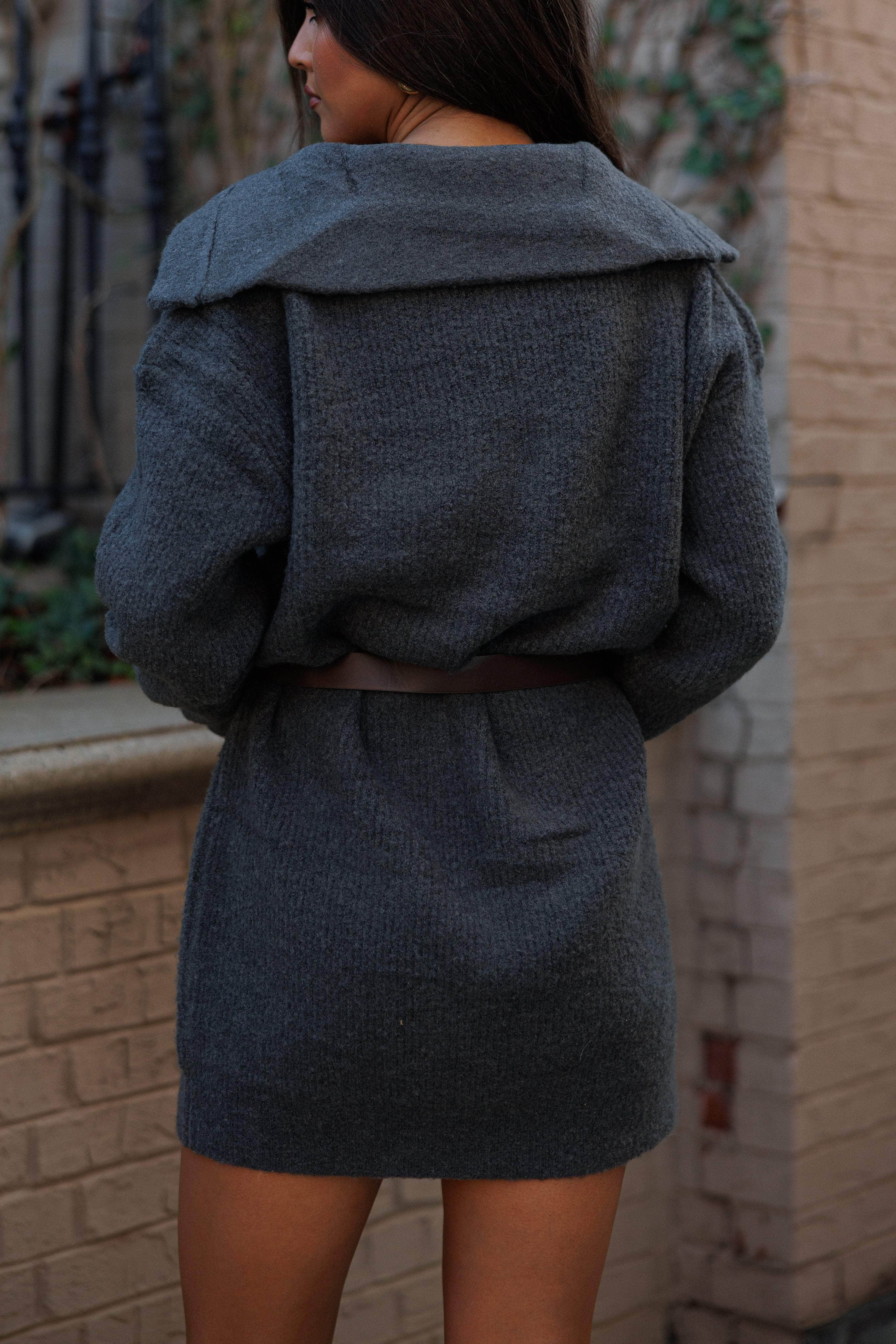 Dames Oversized Gebreide Sweaterjurk met Split V-Hals en Kraag