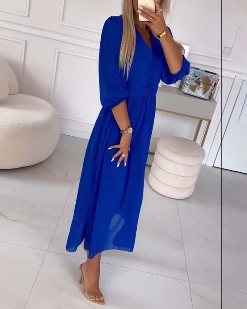 Dames V-hals midi jurk – Getailleerd model – Comfortabel en stijlvol