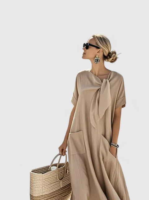 Lange jurk met elegante snit – tijdloos en vrouwelijk