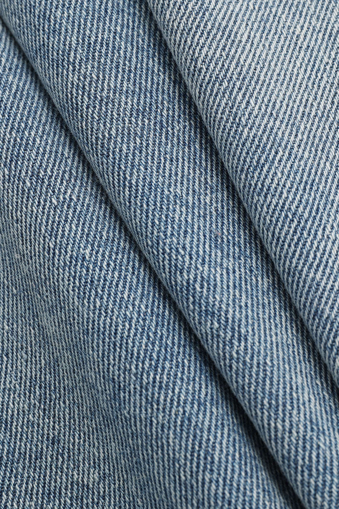 Dames Hoge Taille Jeans met Schuin Tailleband – Straight Leg Light Wash Denim