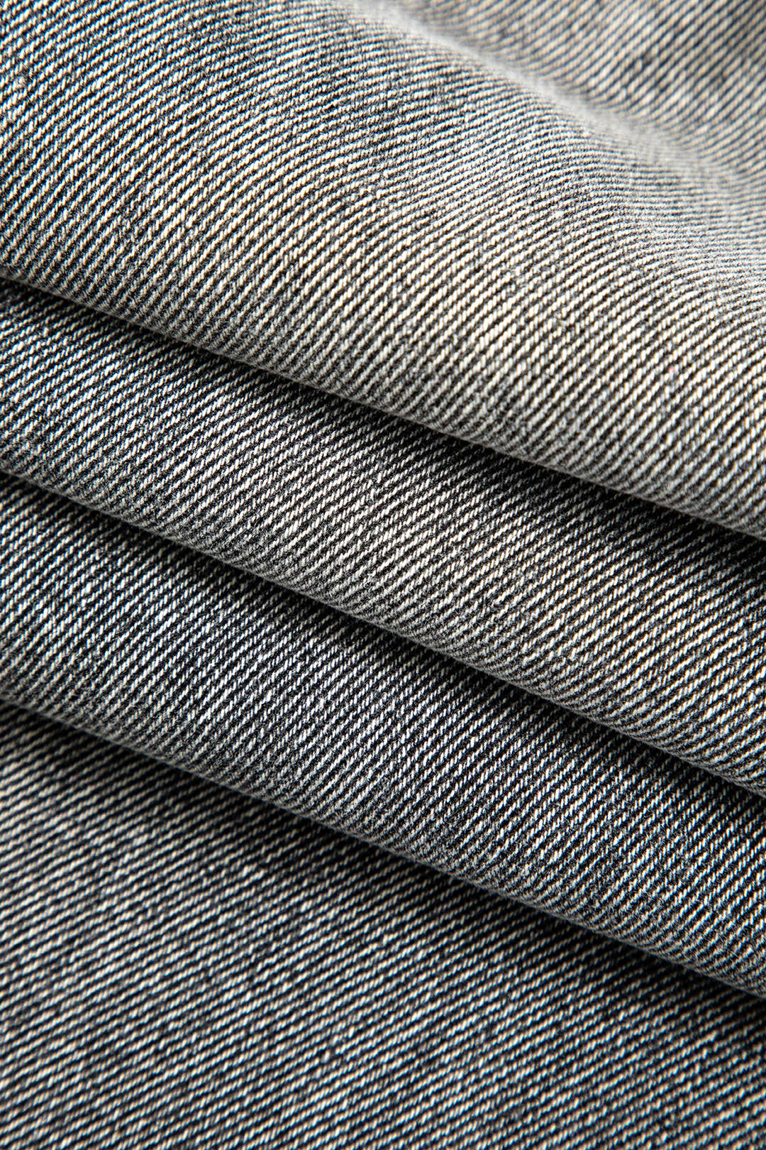 Dames Hoge Taille Jeans met Schuin Tailleband – Straight Leg Light Wash Denim